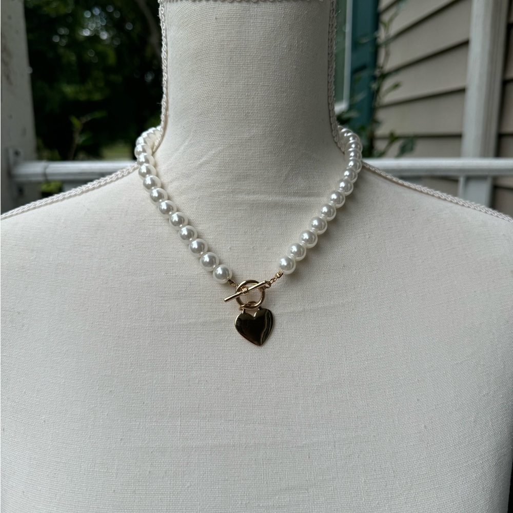 HEART  MIKE GOLD STATEMENT NECKLACE